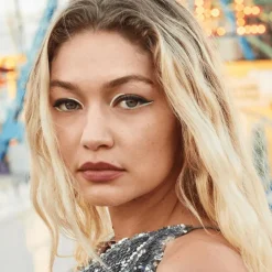 Maybelline New York Tattoo Waterproof Eyeliner Gel Pencil 819 Galactic Gobalt