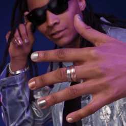 Sally Hansen Insta-Dri Chrome Nagellak - Zilver - 125 Polar Platinum