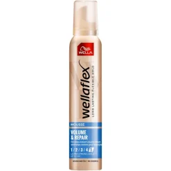 Wella WellaFlex Volume & Repair Ultra Strong Hold Haarmousse 200 ML
