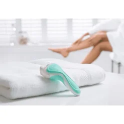 Wilkinson Sword Intuition Sensitive Care Scheerapparaat 1+1 gratis navulmesje